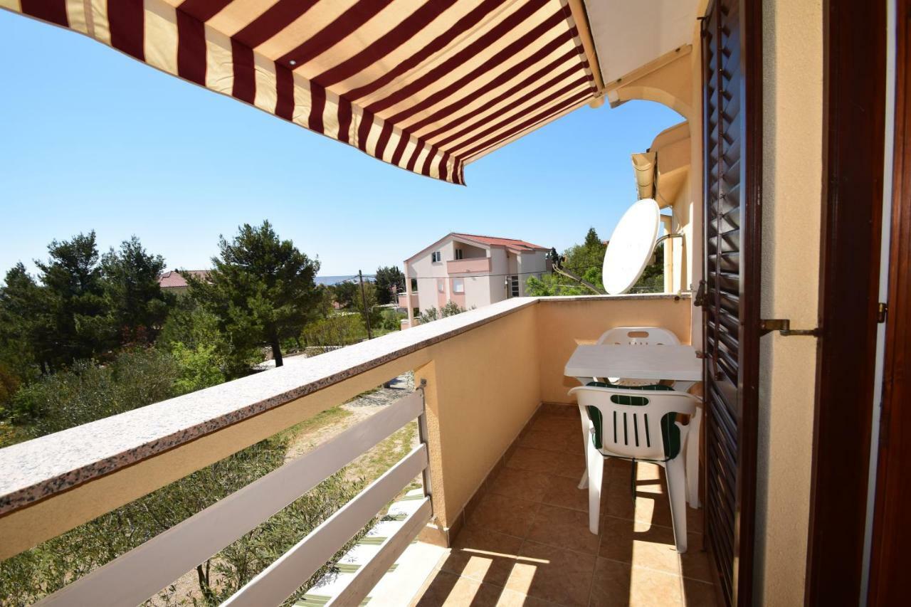 Apartments Ivan Starigrad Paklenica Exterior foto