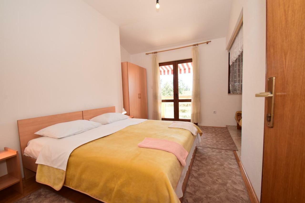 Apartments Ivan Starigrad Paklenica Exterior foto